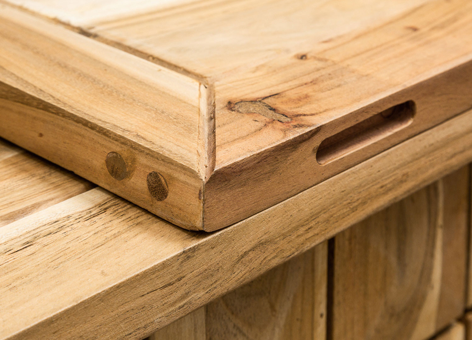 Meuble bar en bois d'acacia 2 portes avec rangements