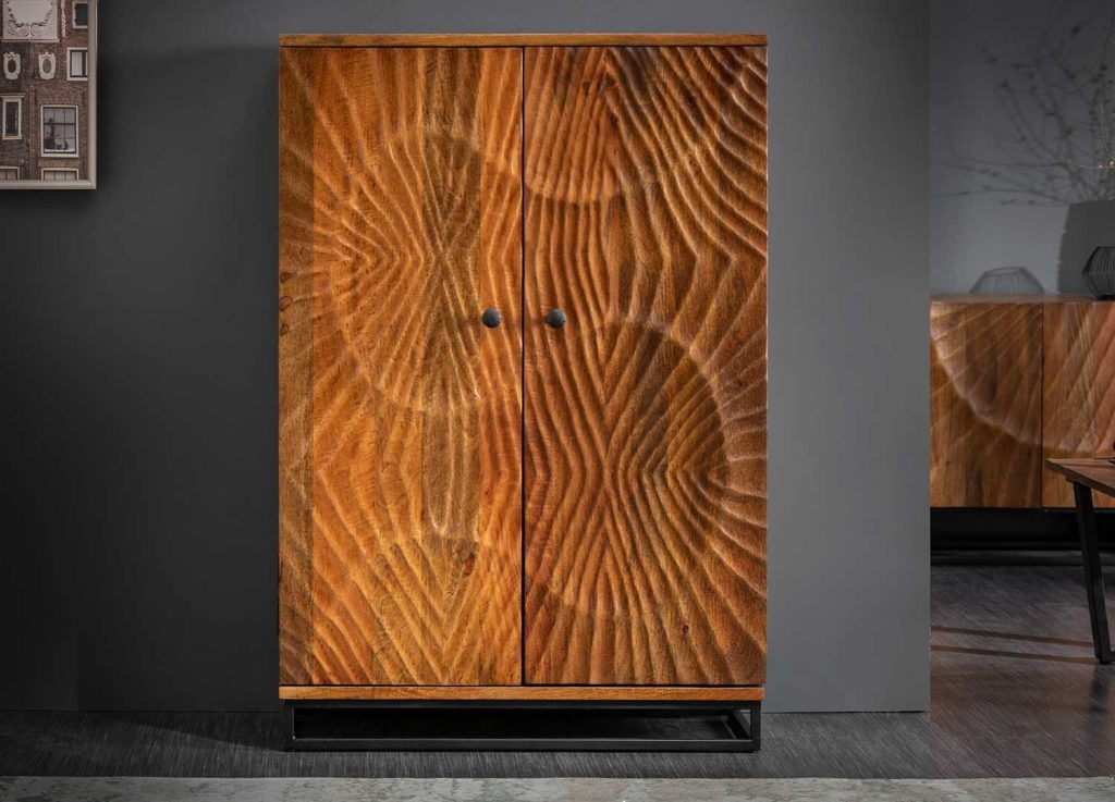 Meuble de bar design avec rangement bouteilles en bois massif