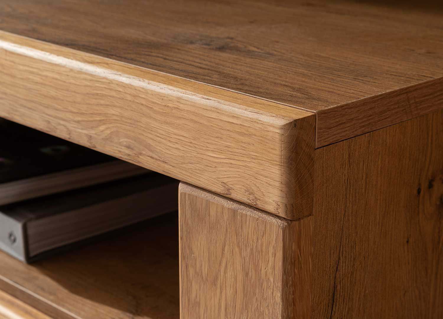 Meuble TV 2 niches et 2 tiroirs en bois chêne sauvage Jambo