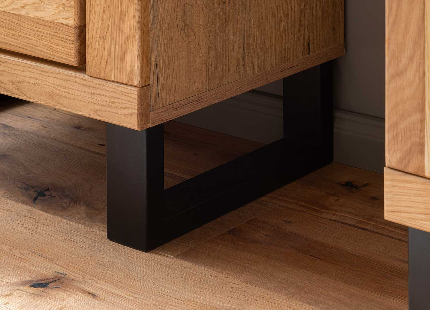 Meuble TV 2 niches et 2 tiroirs en bois chêne sauvage Jambo