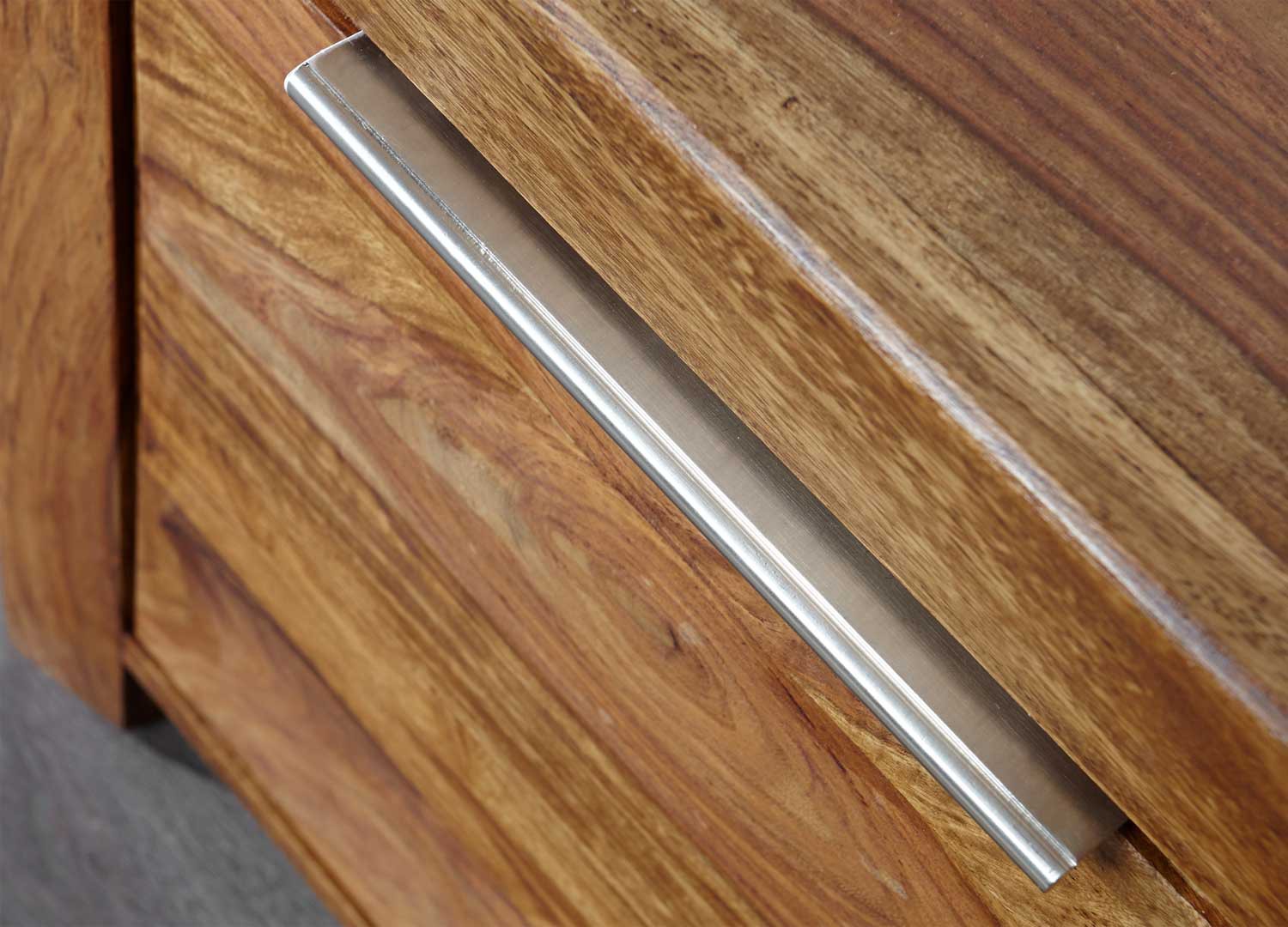 Meuble TV avec rangements bois massif sesham 135 cm