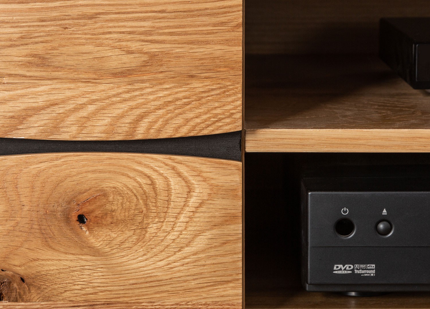 Meuble tv en bois massif et pied métal 160 cm
