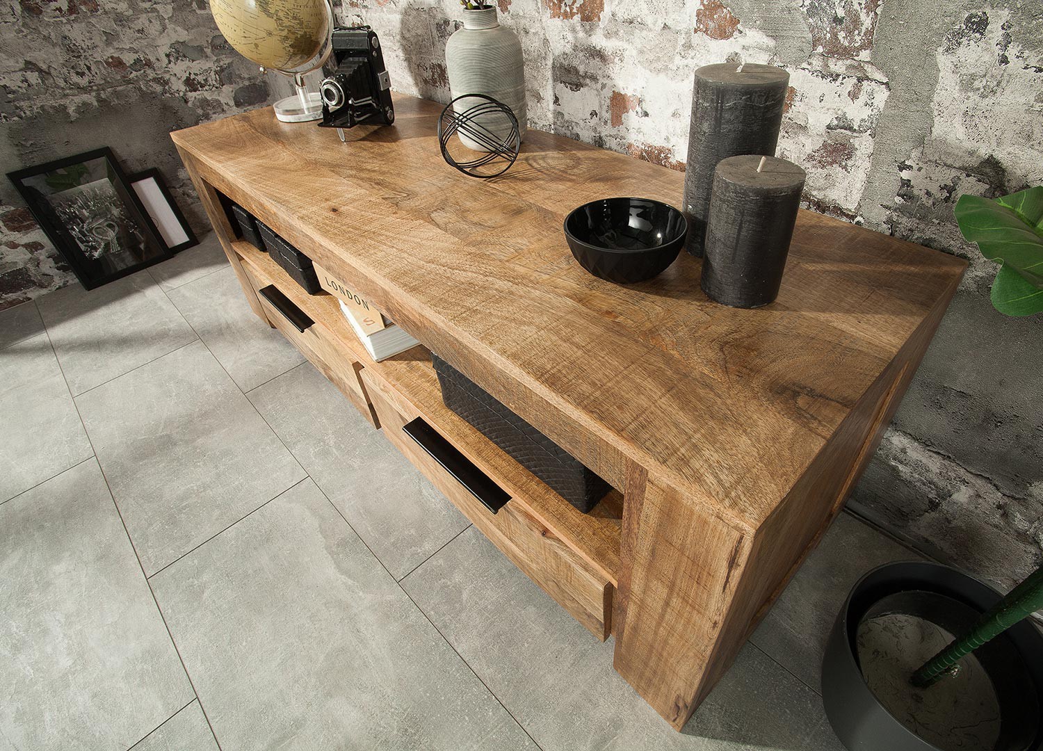Meuble tv bois massif moderne 130 cm