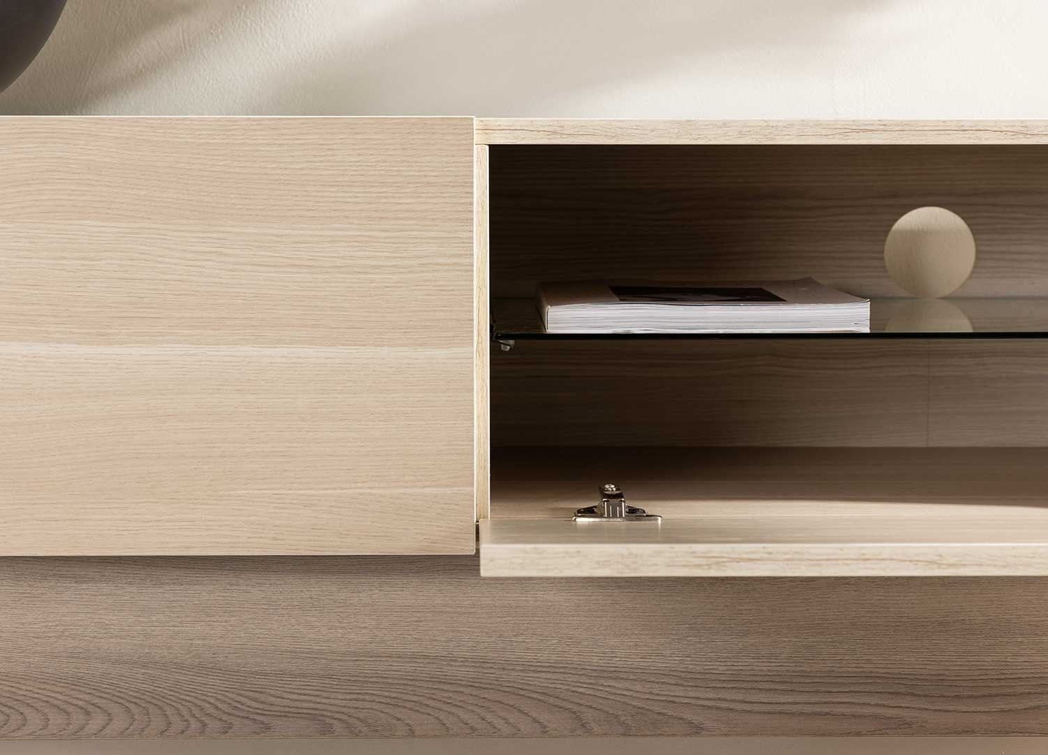 Meuble tv moderne 2 portes chêne blanchi 160 cm