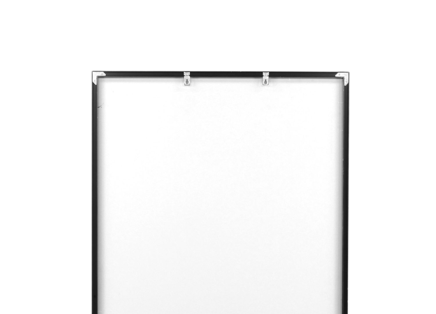 Miroir Dalton noir intégré dans une décoration intérieure