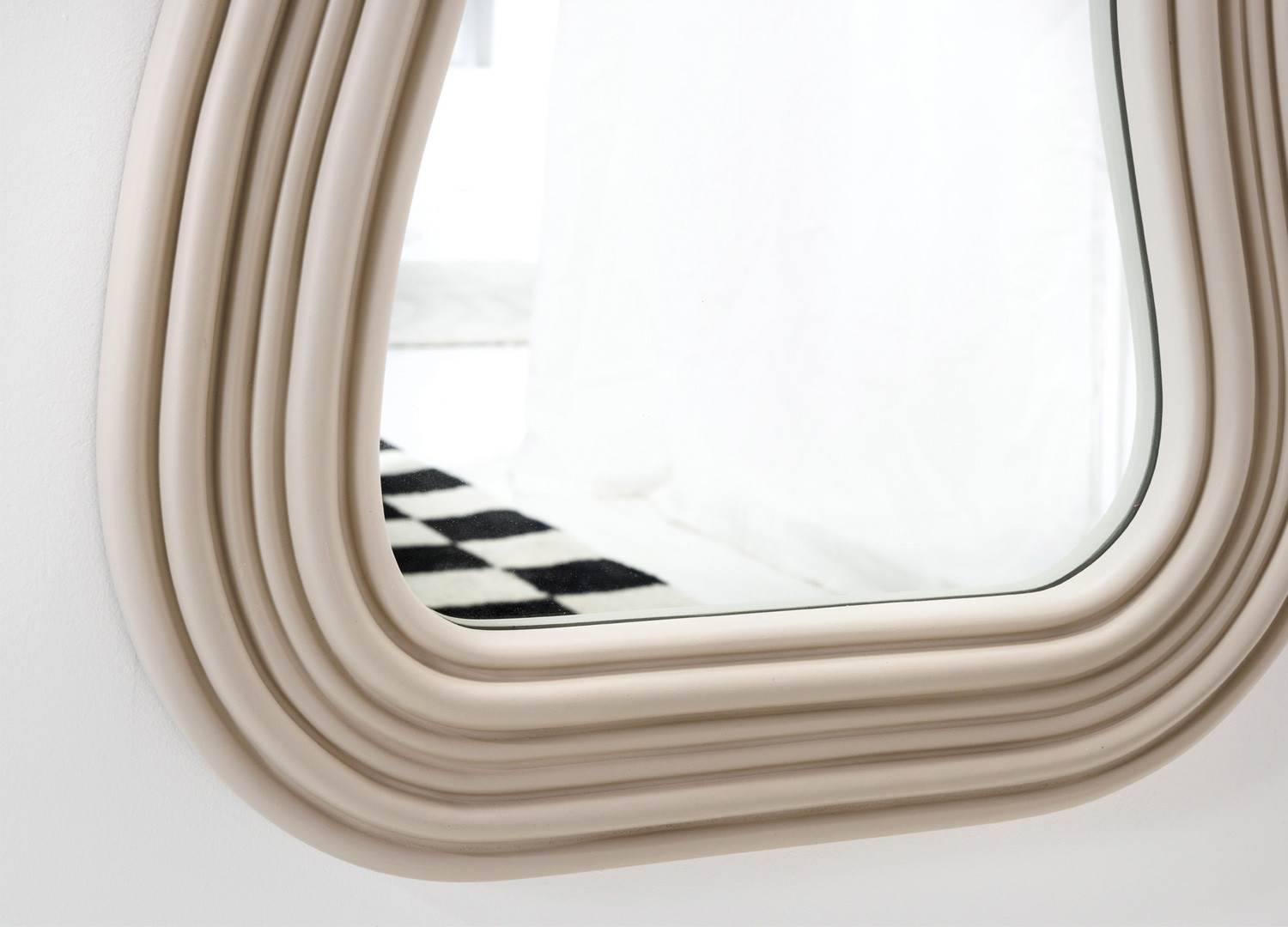 Miroir mural vague grège 100 cm