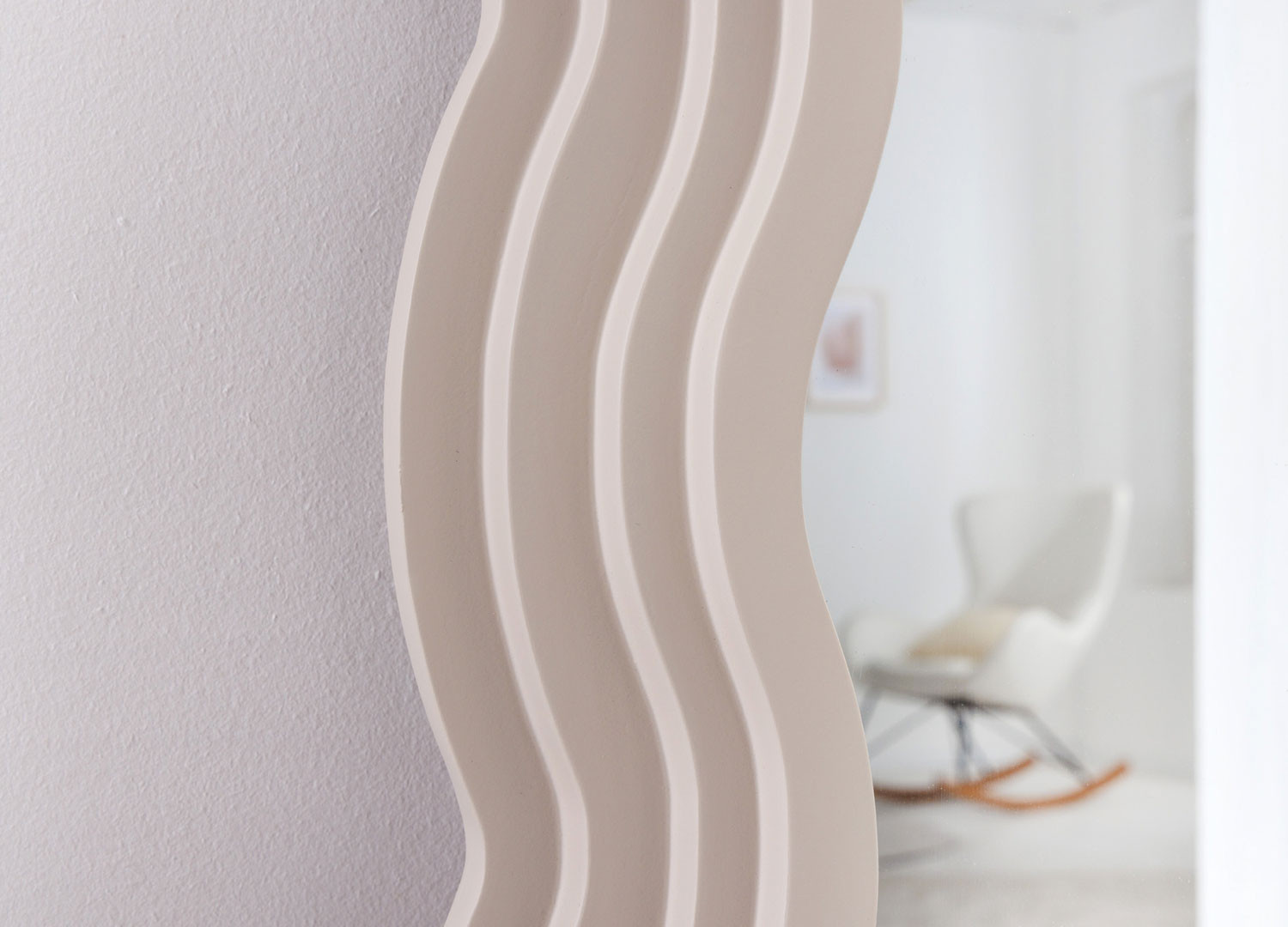 Miroir mural vague grège 160 cm