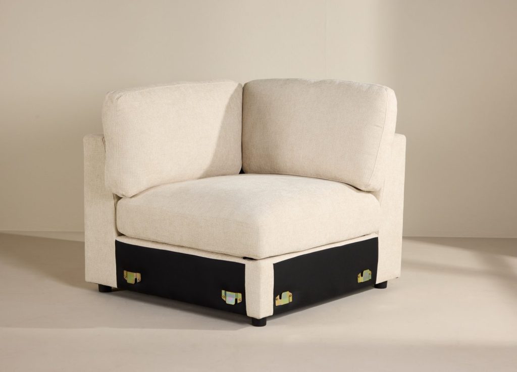 Module d'angle Salerno tissu beige 99 cm mis en scène dans un salon