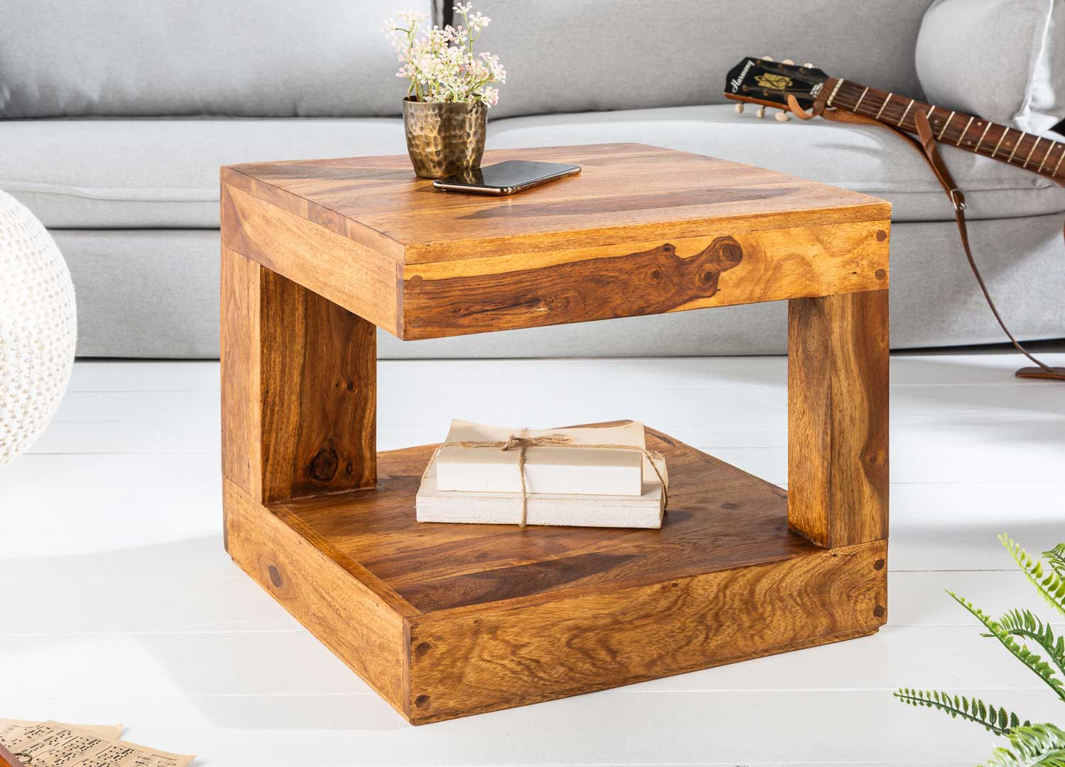 Petite table basse carrée en sesham 45 cm Sevian