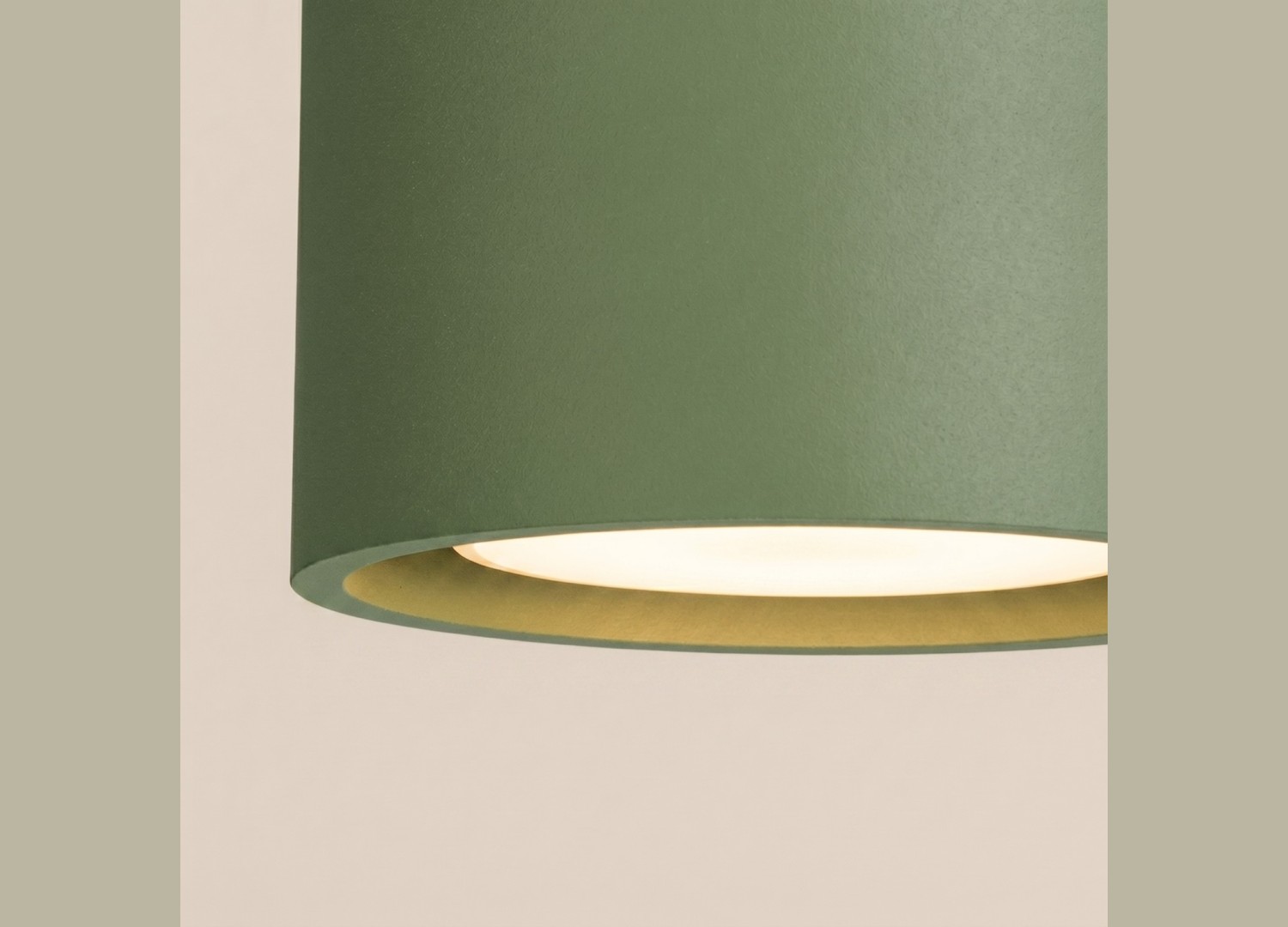 Plafonnier MODO 2 vert olive GX53 – vue complémentaire 4