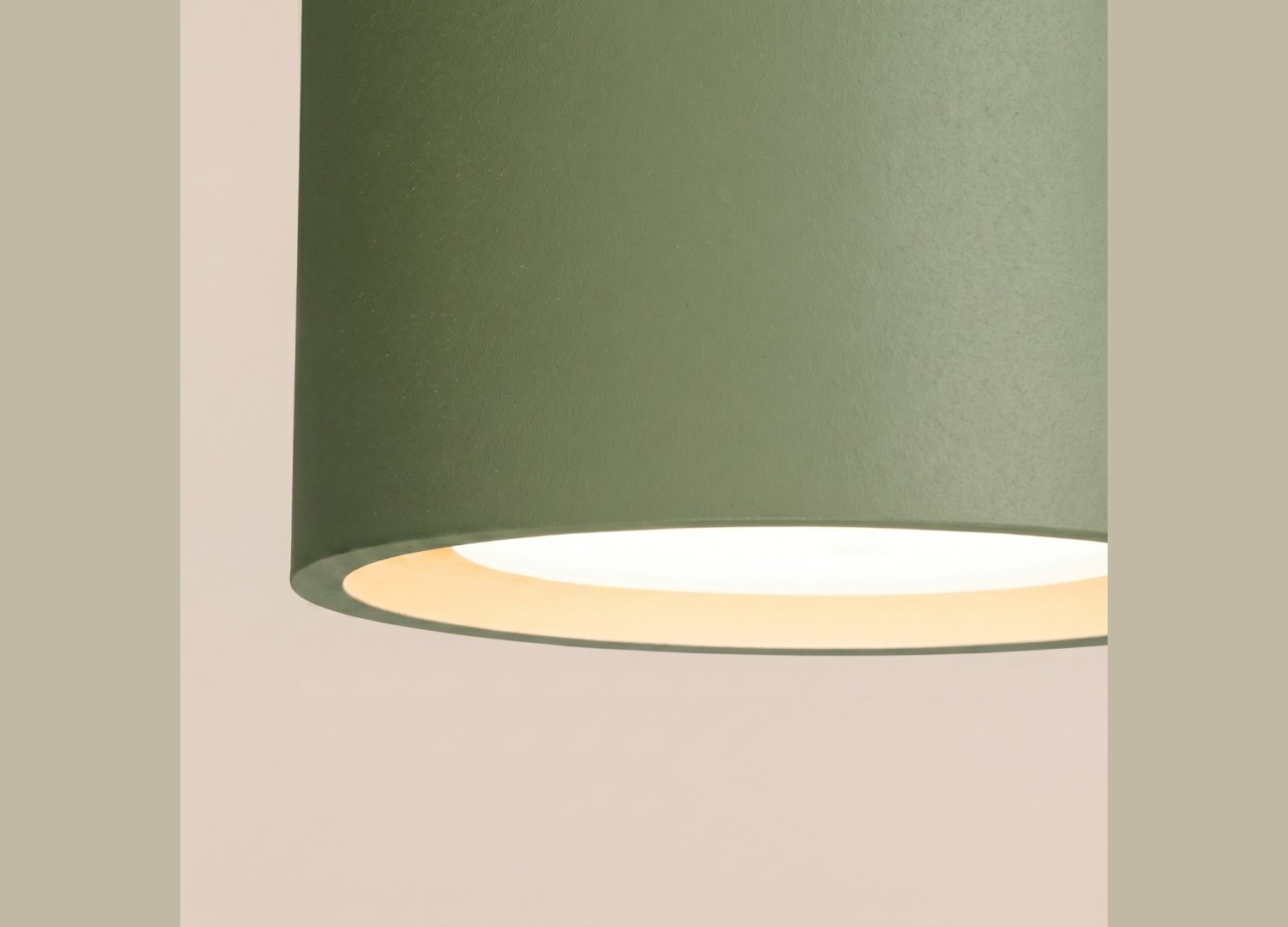 Plafonnier MODO 3 vert olive GX53 – vue complémentaire 4