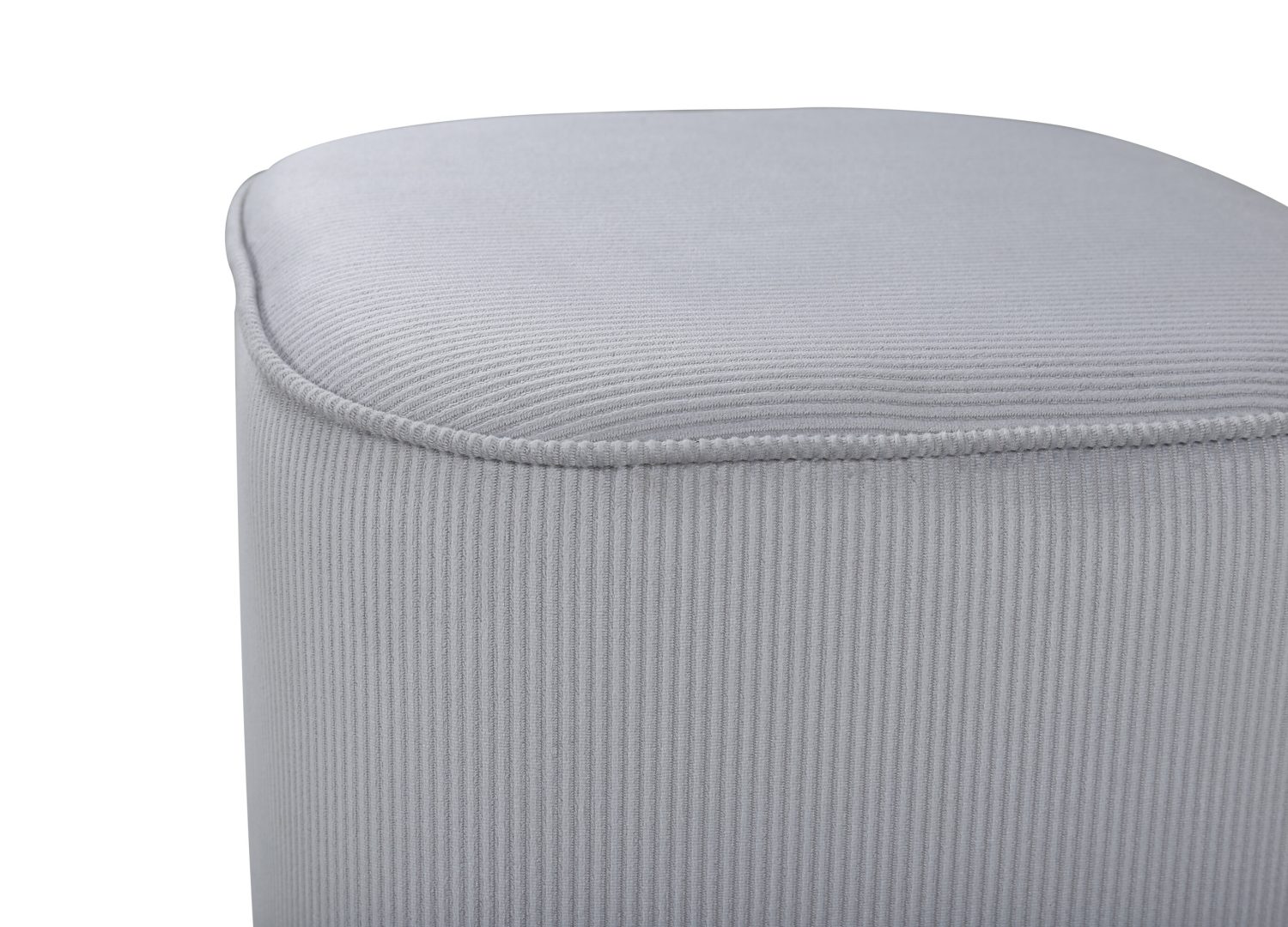Détail du revêtement et des finitions du pouf Piff