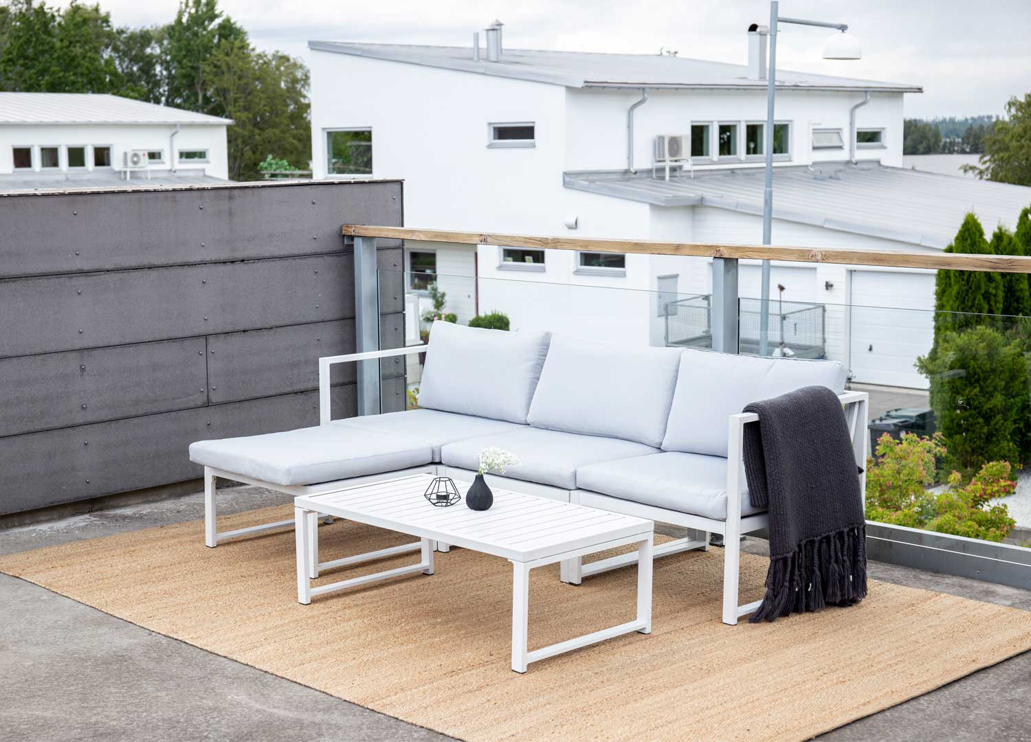 Salon d'angle de jardin aluminium blanc avec coussins