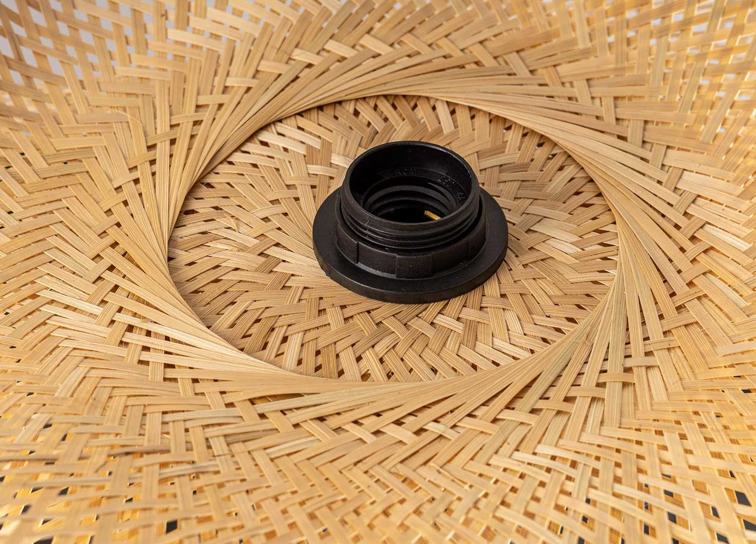 Suspension en bambou tressé 50 cm Tiki