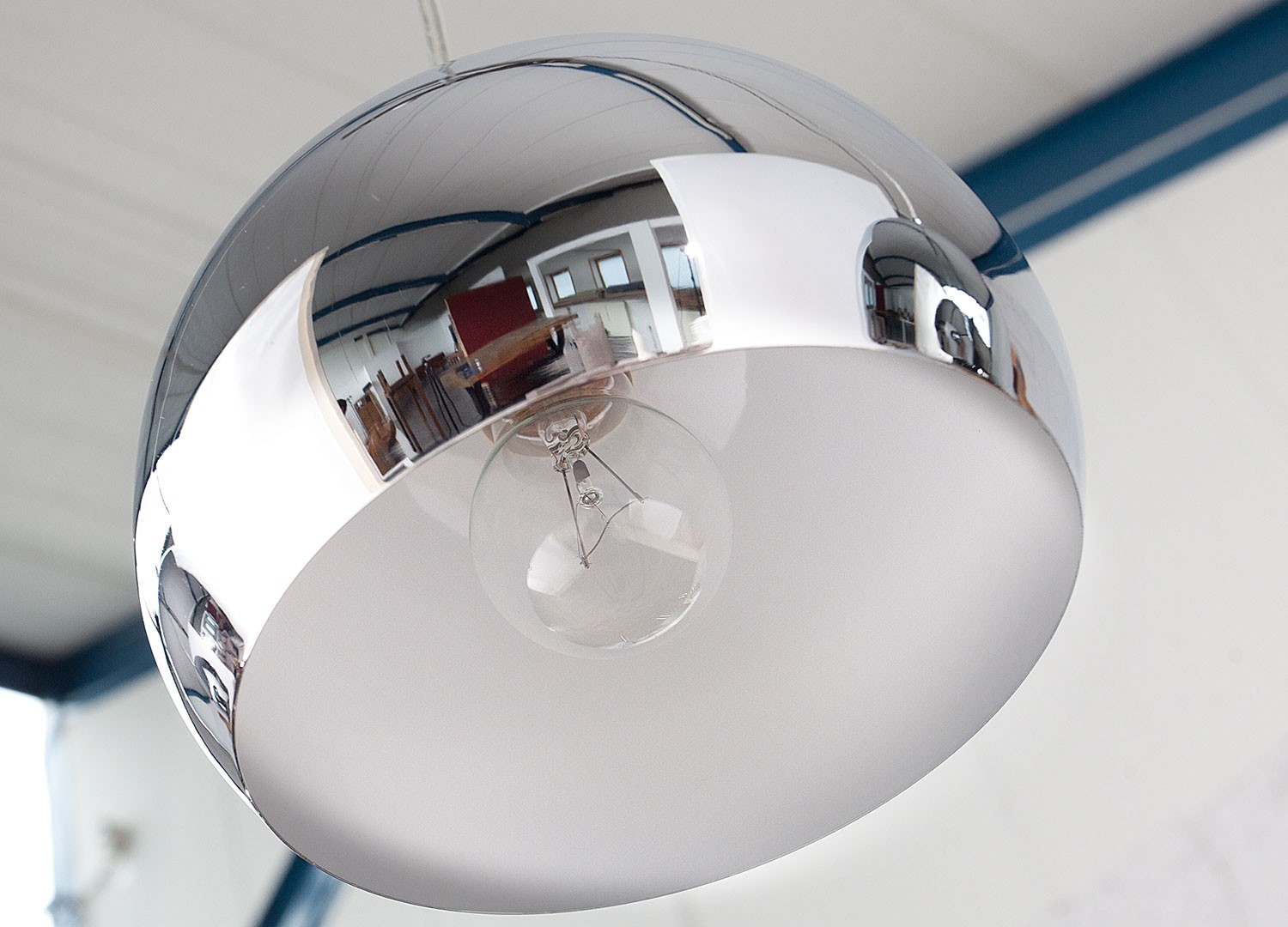Suspension luminaire design boule chromé