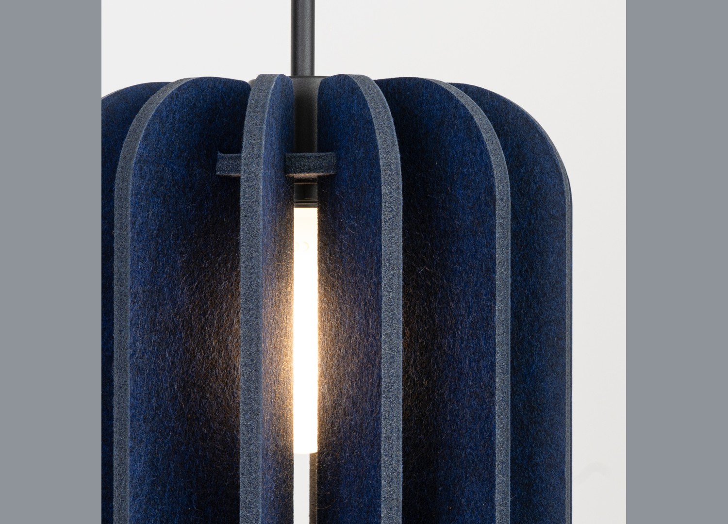 Suspension MULA 27 bleu marine et noir E27 – vue complémentaire 5