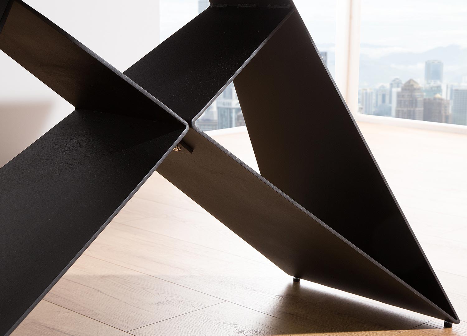 Table à manger en céramique lave 180-260 cm et pieds métal noir