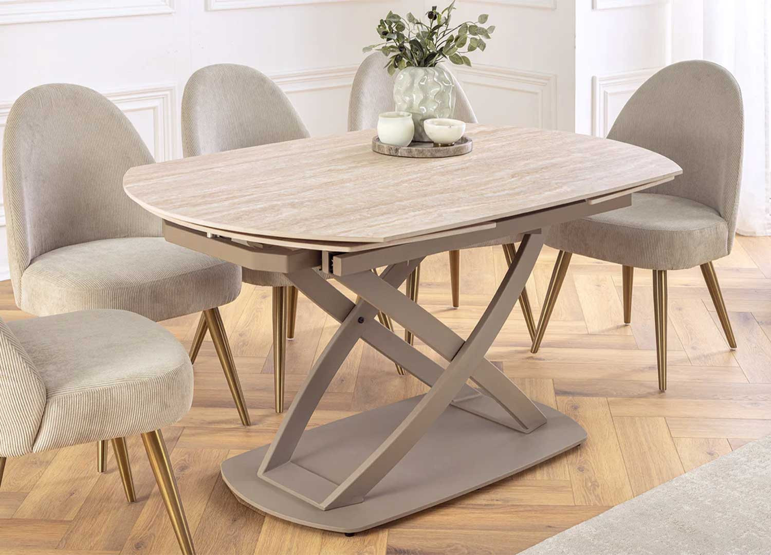 Table à manger extensible aspect travertin 130-190 cm Avarea