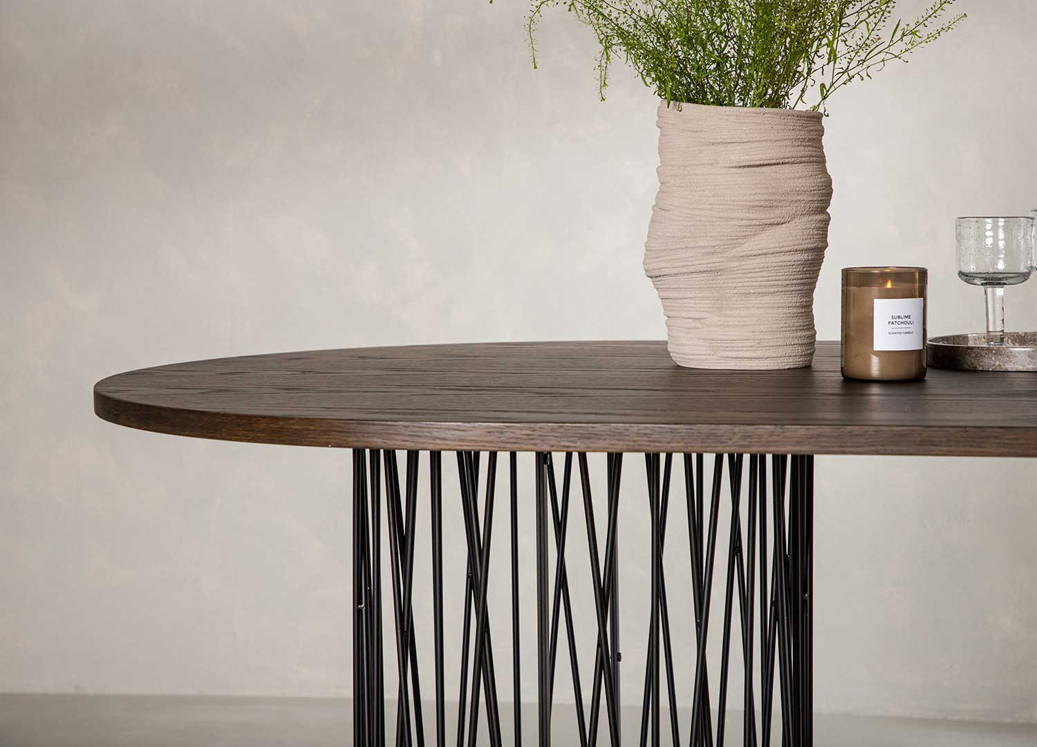 Table à manger ovale 220 cm bois foncé et métal noir