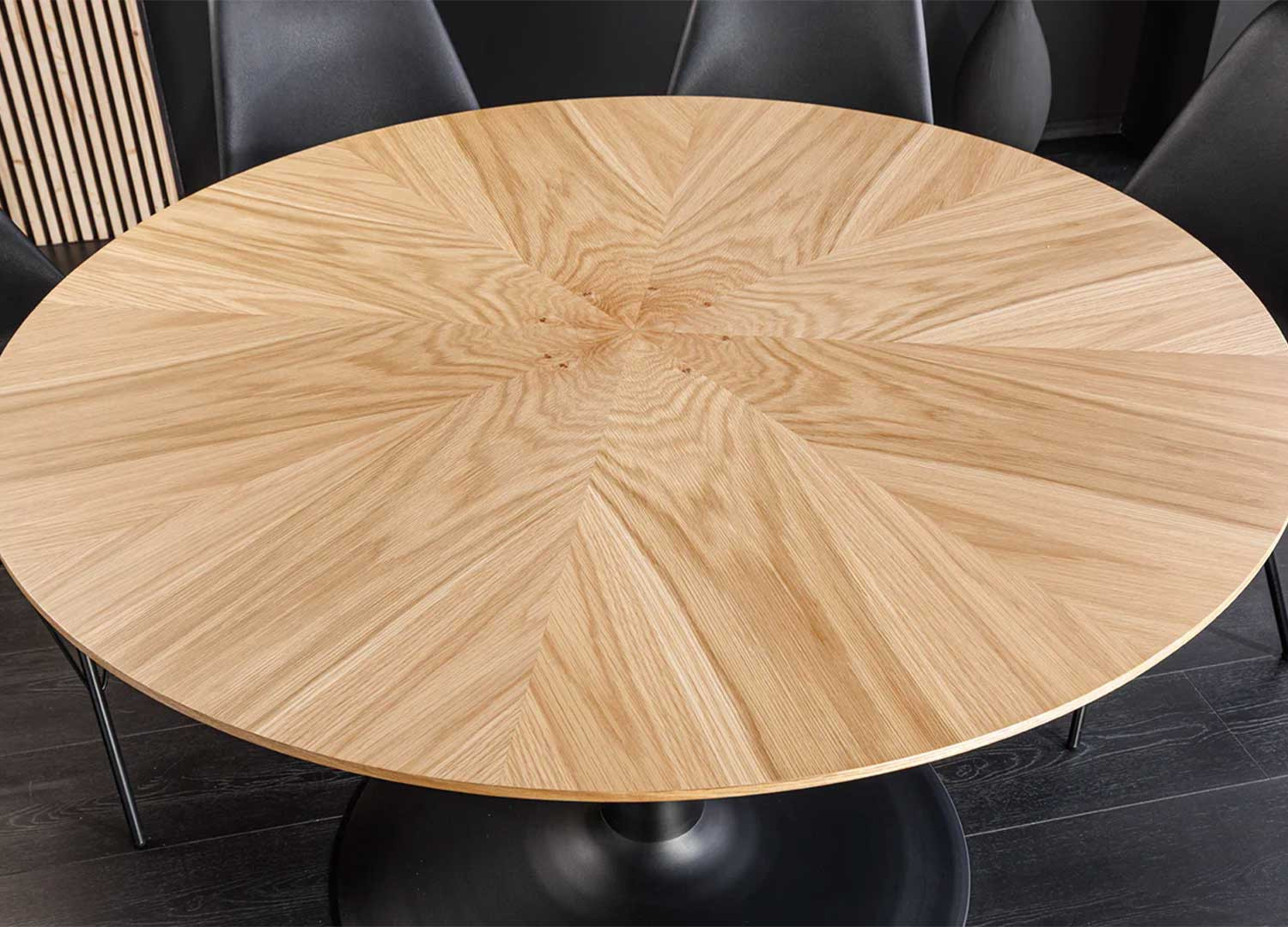 Table à manger ronde aspect chêne 120 cm Anaya
