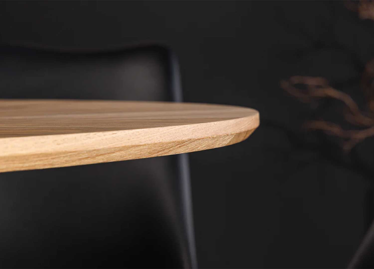 Table à manger ronde aspect chêne 120 cm Anaya
