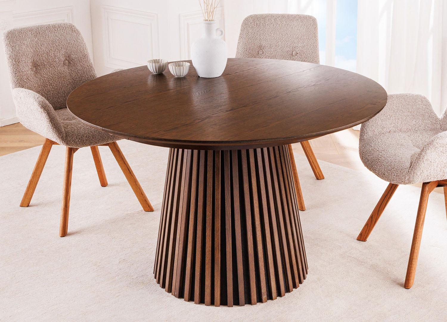 Table à manger ronde avec allonges chêne foncé