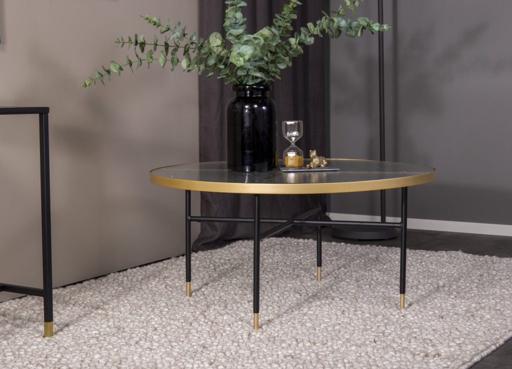 Table basse Bubbles doré dans un salon contemporain