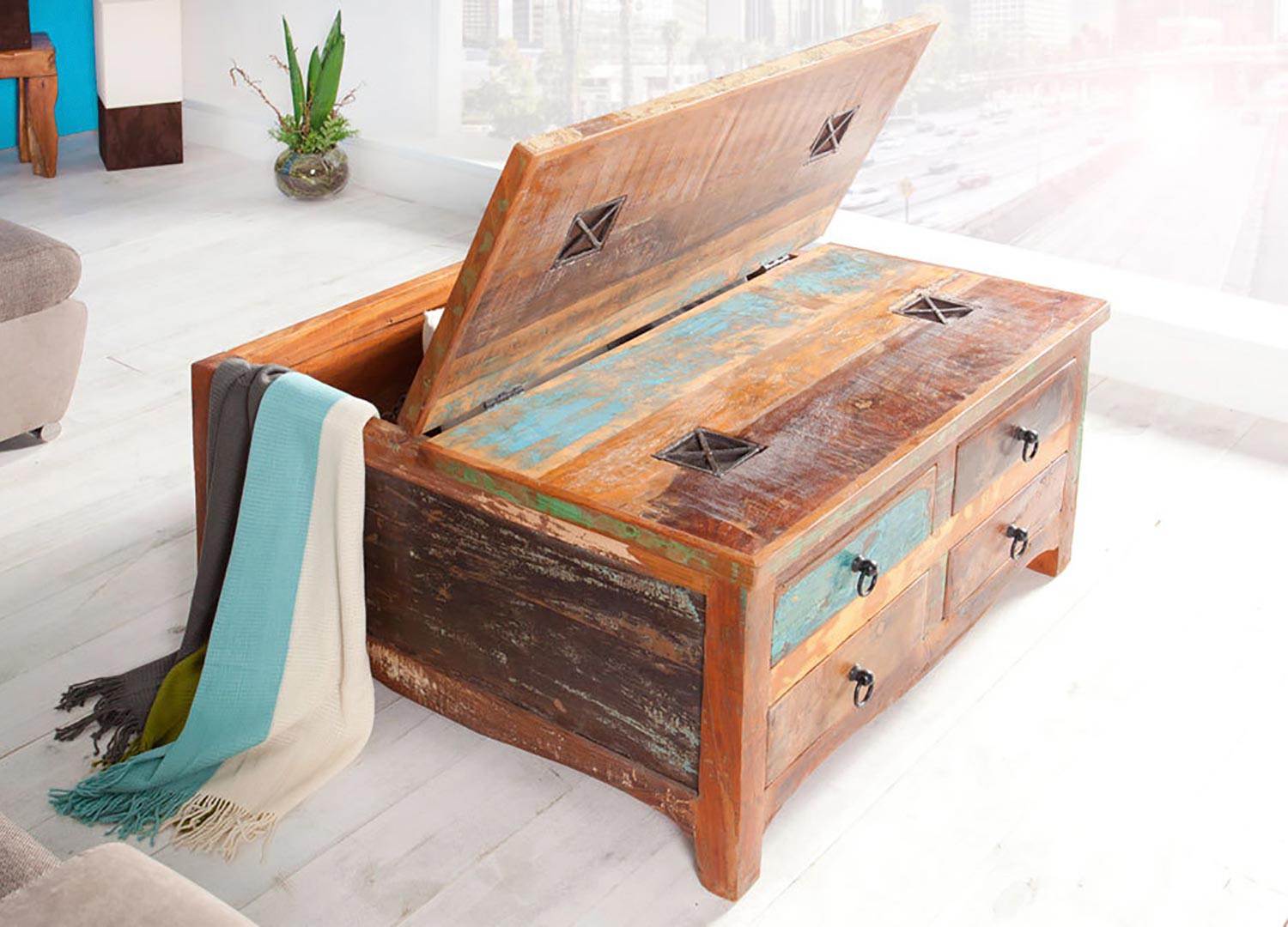 Table basse carrée bois massif recyclé coloré plateau relevable et 4 tiroirs