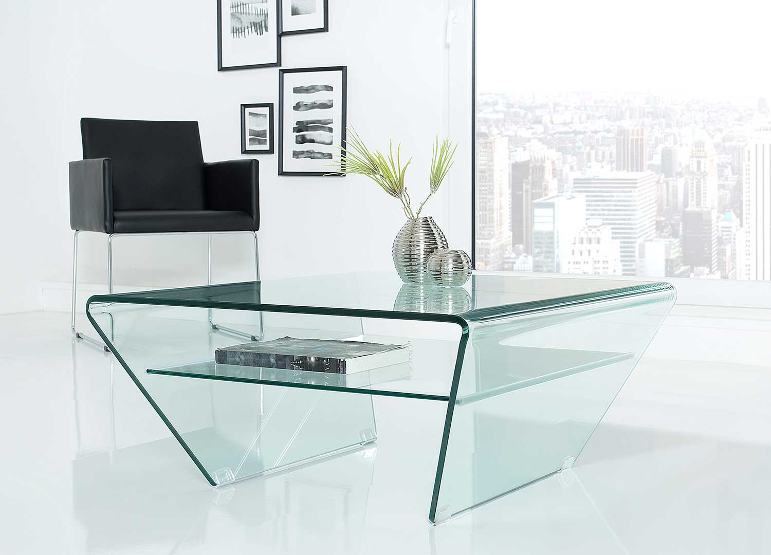 Table basse carrée en verre forme trapèze