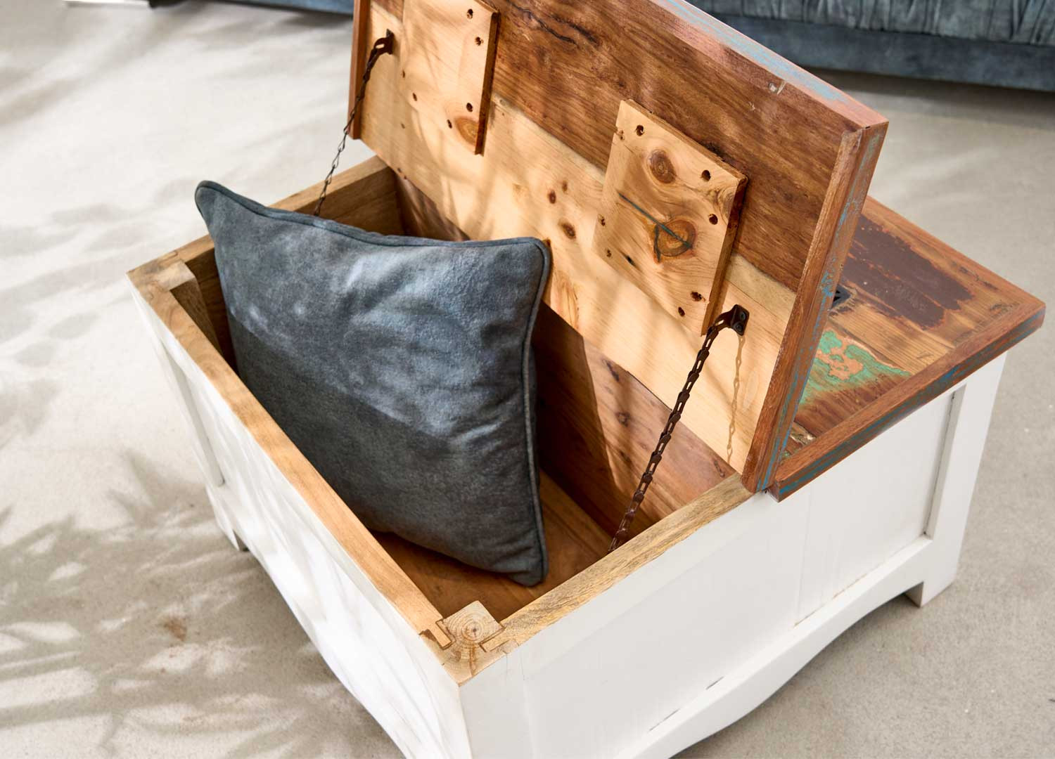 Table basse coffre de rangement 70 cm