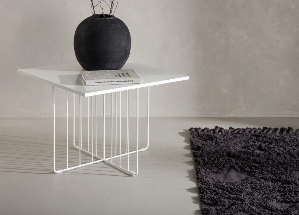Table basse Dayton blanc dans un salon contemporain