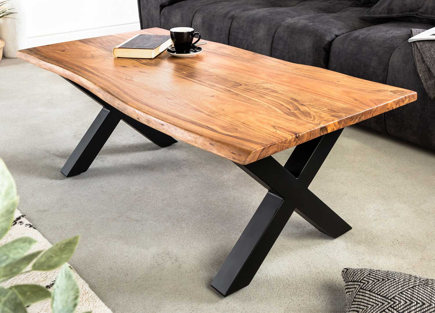 Table basse de salon 120 cm acacia miel et métal noir