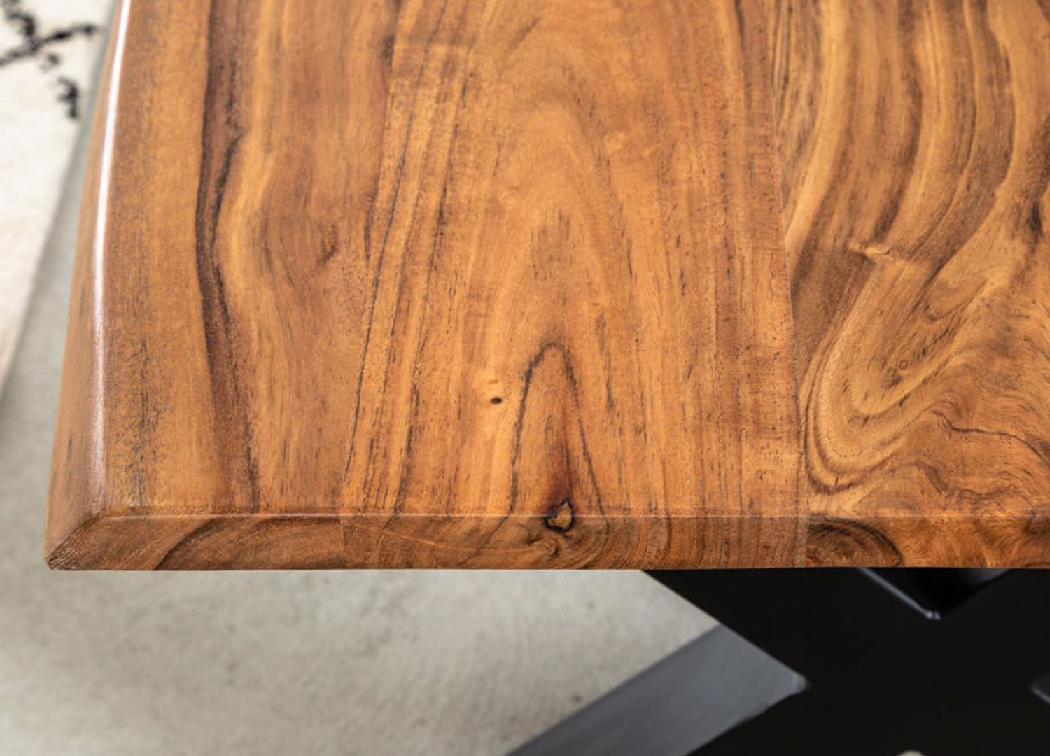 Table basse de salon 120 cm acacia miel et métal noir