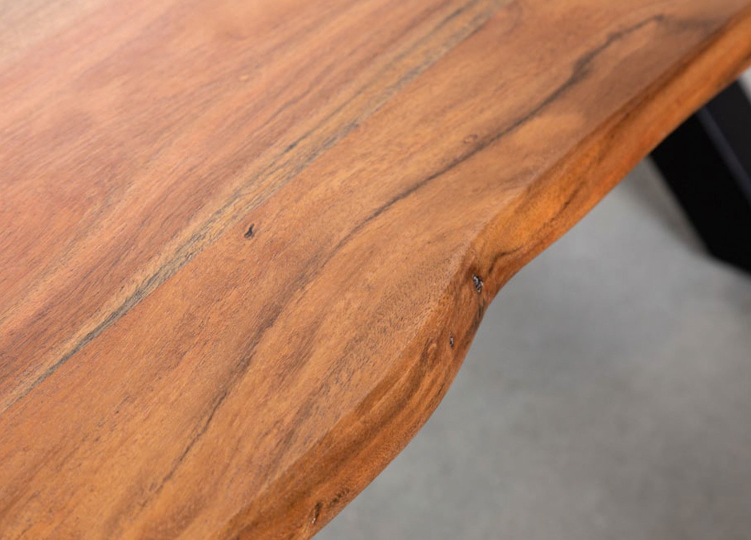Table basse de salon 120 cm acacia miel et métal noir