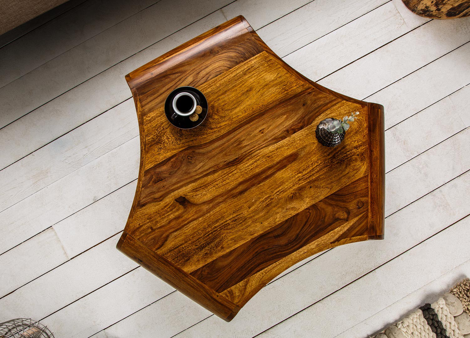 Table basse en bois sesham et pied épingle