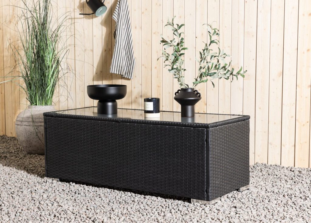 Table basse London noir dans un salon contemporain