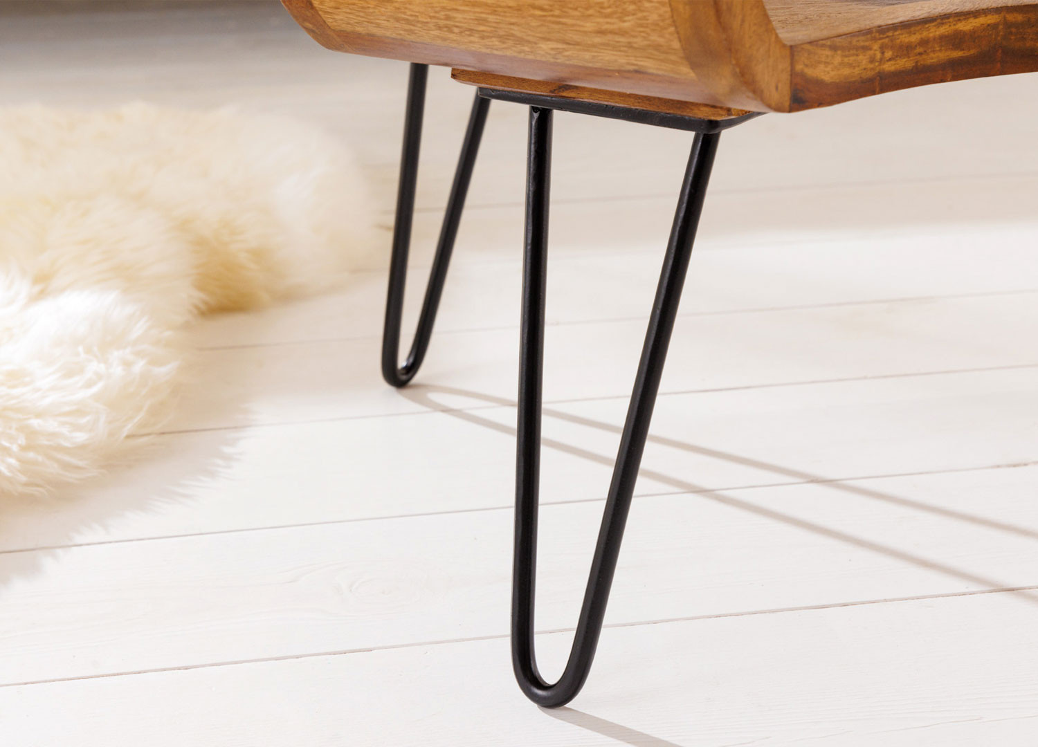 Table basse moderne originale en bois de sesham