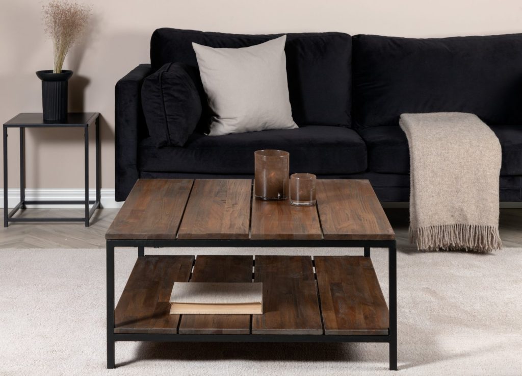 Table basse Padang naturel dans un salon contemporain