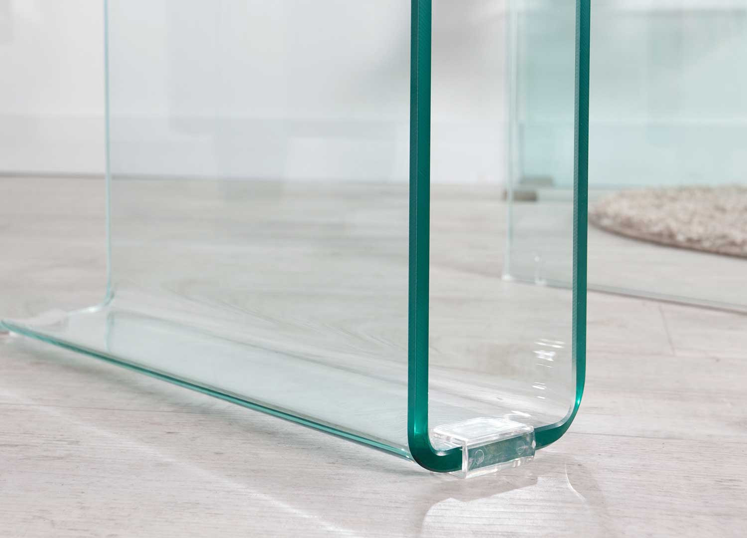Table basse porte revues en verre