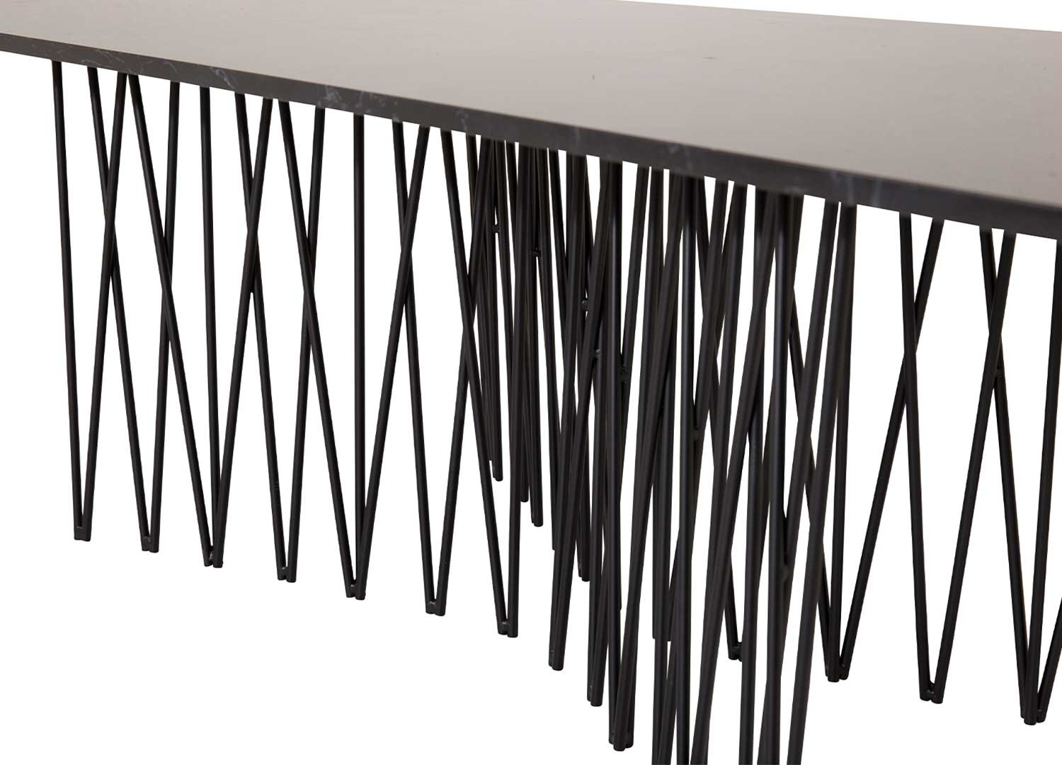 Table basse rectangulaire aspect marbre noir et pieds acier