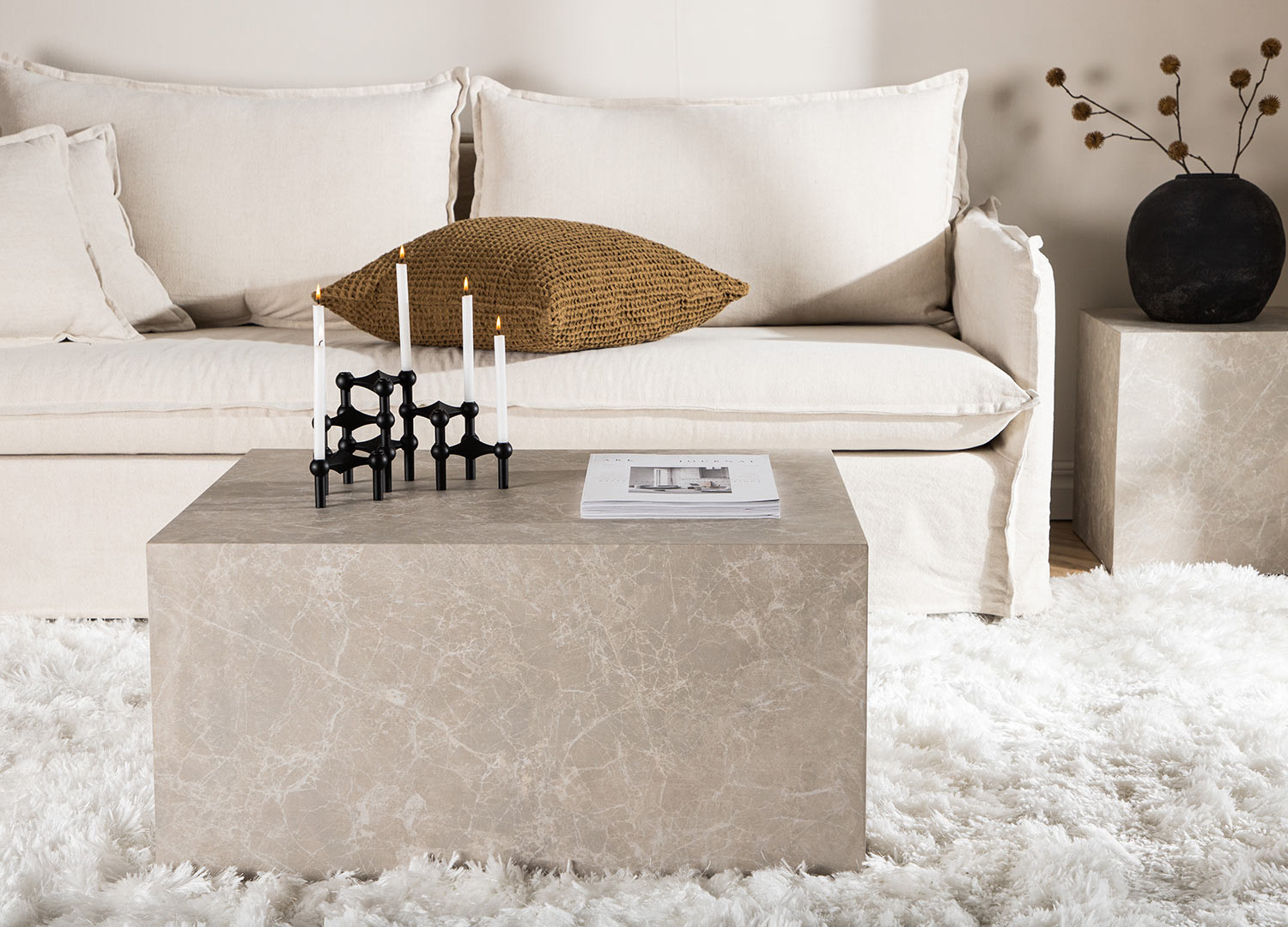 Table basse rectangulaire beige effet marbre 80 cm