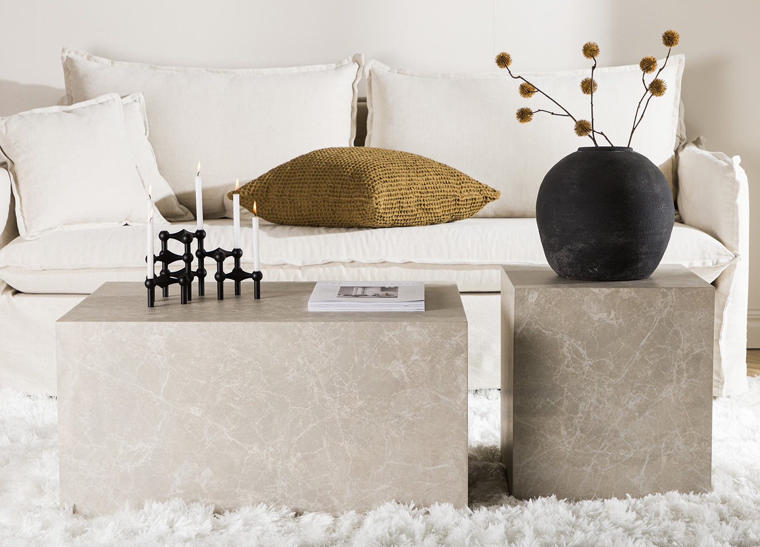 Table basse rectangulaire beige effet marbre 80 cm