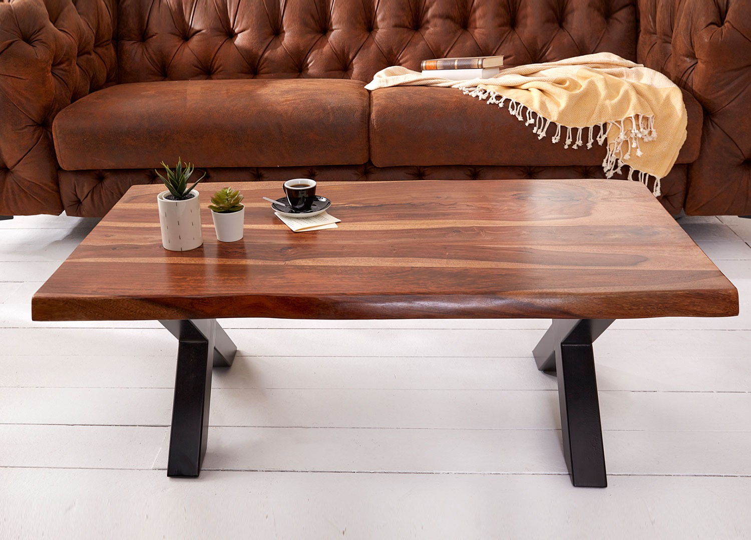 Table basse rectangulaire bois massif et métal 1m10
