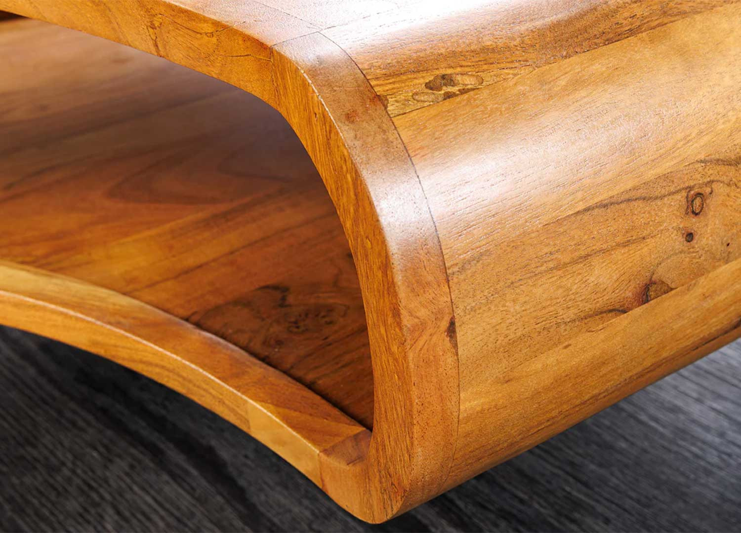Table basse rétro en acacia finition miel Nivor