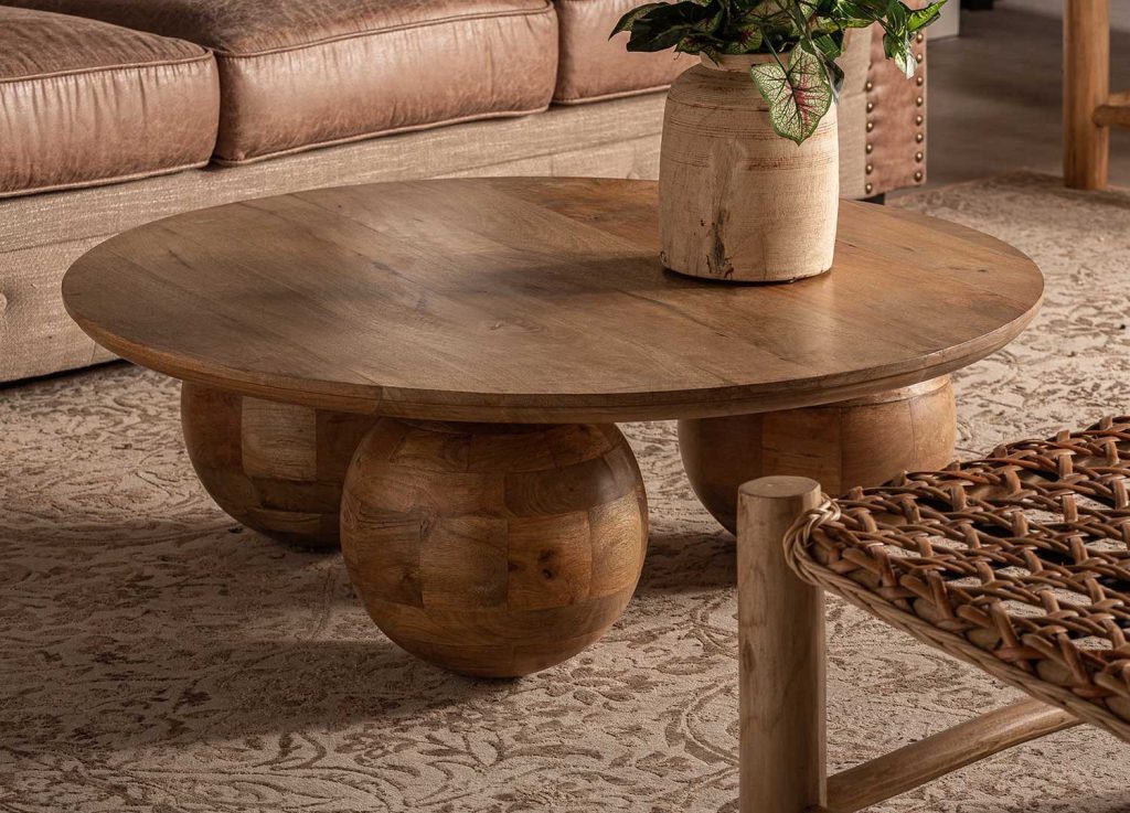 Table basse ronde en manguier et pieds ronds Bocksberg