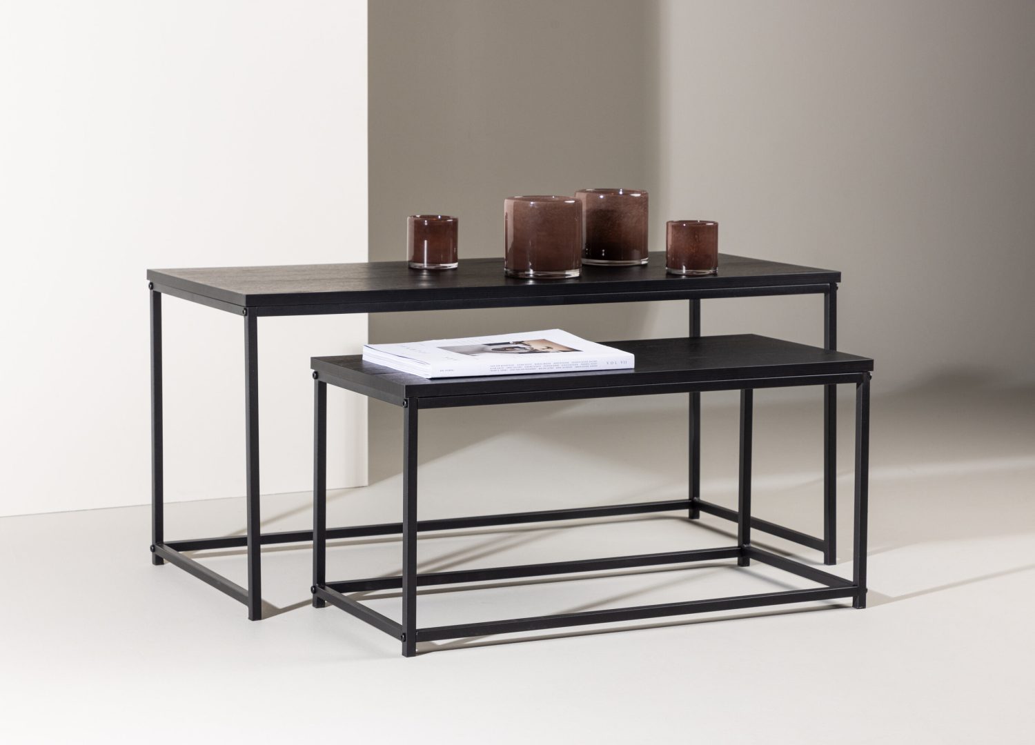 Vue produit de la table basse Staal noir en MDF
