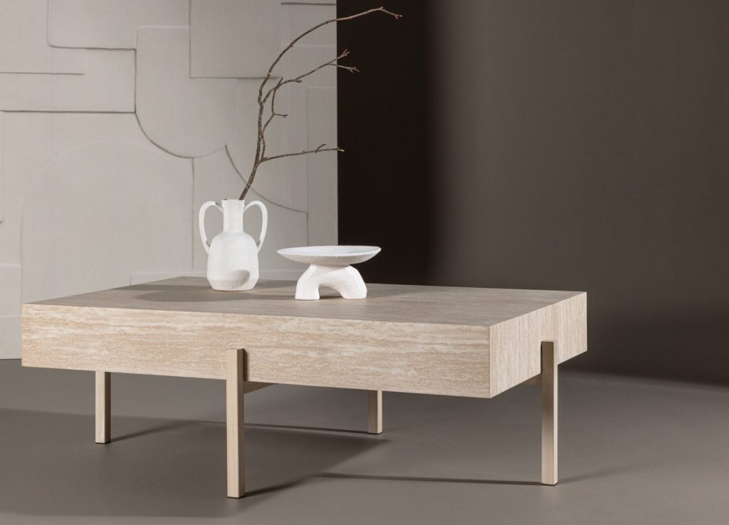 Table basse Vadholmen blanchi dans un salon contemporain