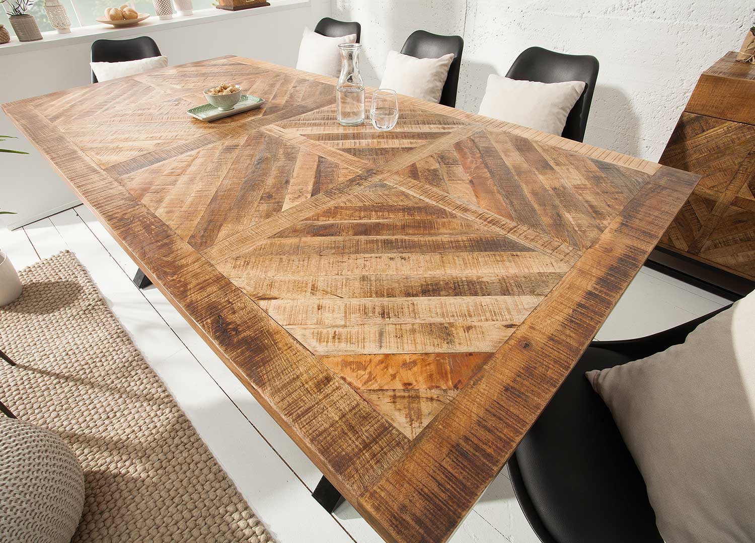 Table bois massif de manguier contemporaine