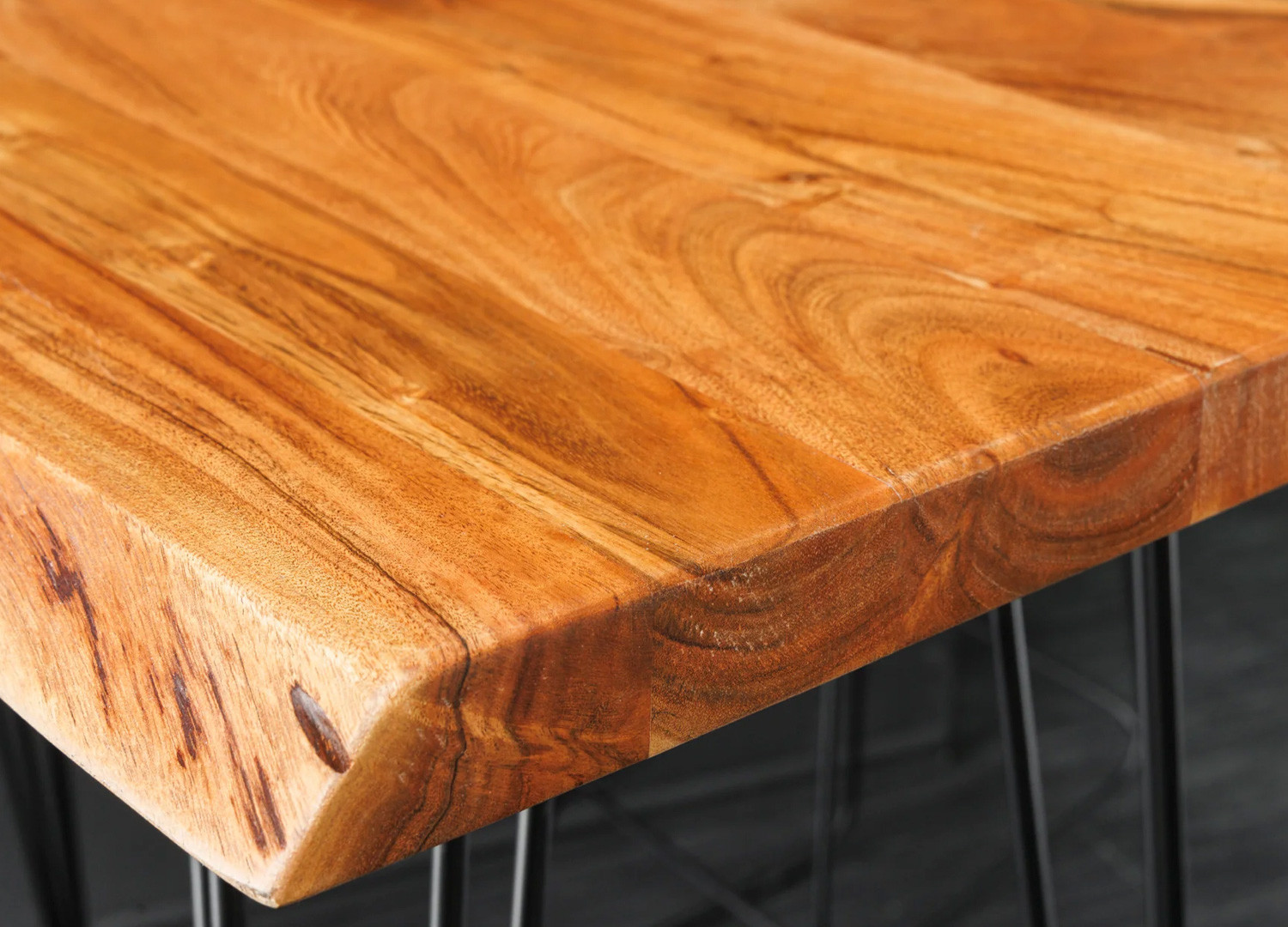 Table de bar en acacia et pieds épingle métal noir Nivor