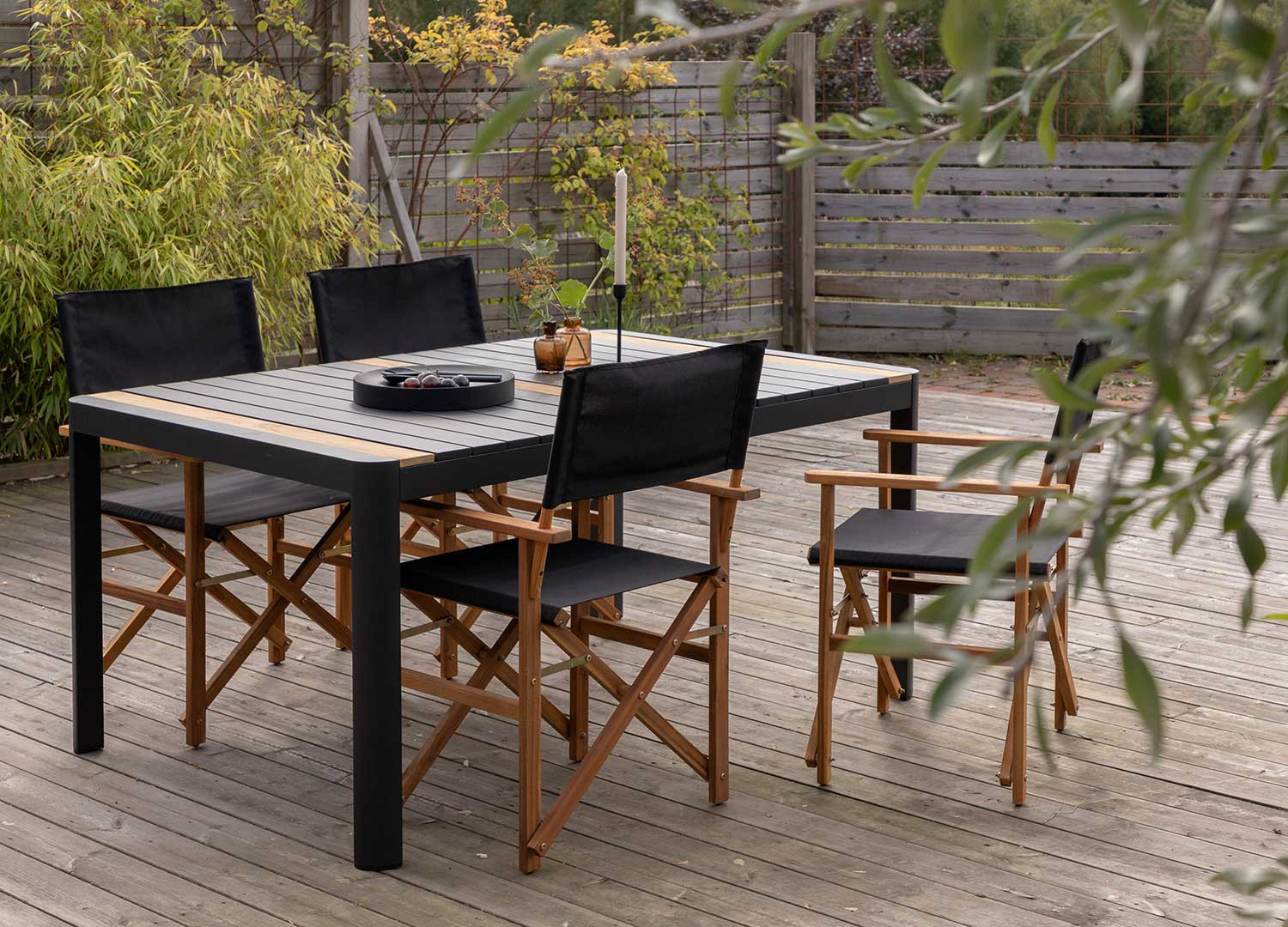 Table de jardin 150 cm teck et aluminium noir